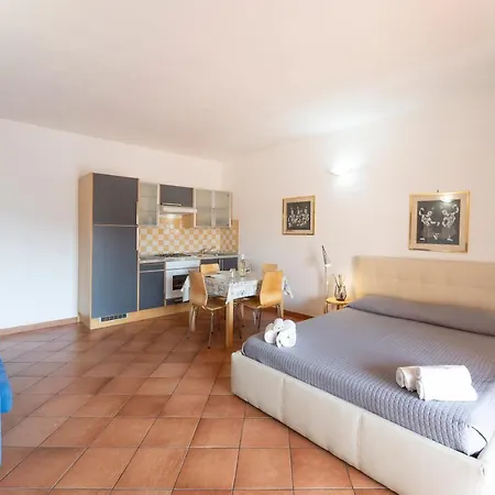 Relaxing Cristal Blu Sleeps 4 Num1494 Appartement Santa Teresa Gallura