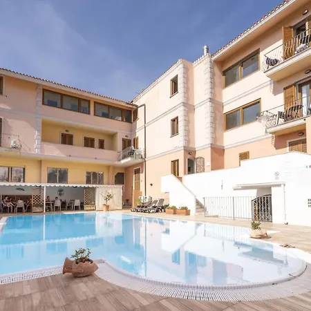 Relaxing Cristal Blu Sleeps 4 Num1494 Santa Teresa Gallura