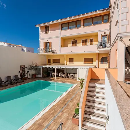Apartment Relaxing Cristal Blu Sleeps 4 Num1494 Santa Teresa Gallura