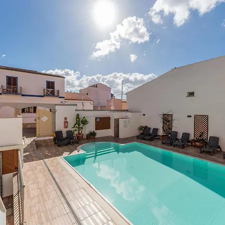 Relaxing Cristal Blu Sleeps 4 Num1494 Santa Teresa Gallura